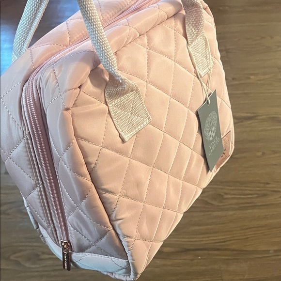 Vince Camuto Handbags - Vince Camuto Pink Quilted Women's Lunch Bag
